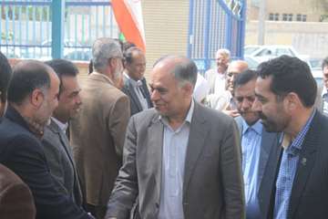بازدید استاندار از اداره کل دامپزشکی استان