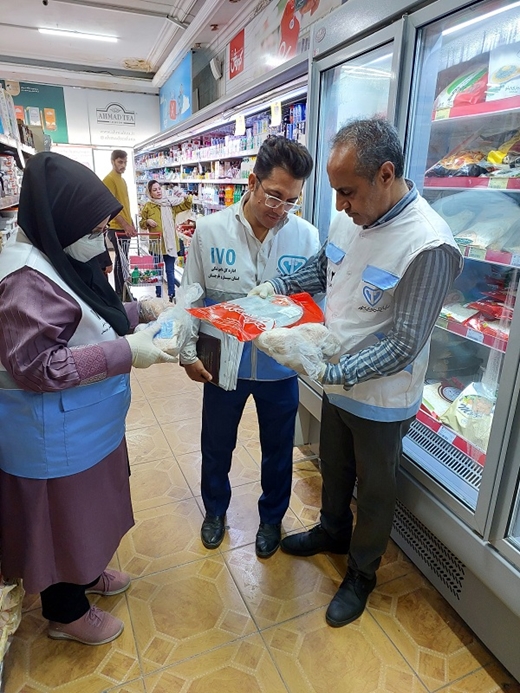 نظارت و بازدید دامپزشکی از مراکز تولید، توزیع و عرضه فرآورده‌ خام دامی در شهرستان زاهدان