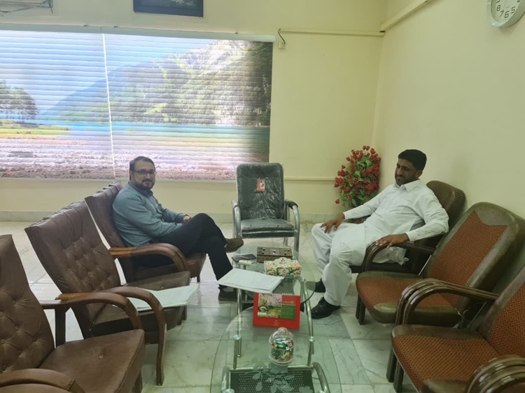 جلسه هم‌اندیشی در خصوص معضلات عرضه مرغ زنده و کشتار غیربهداشتی آن